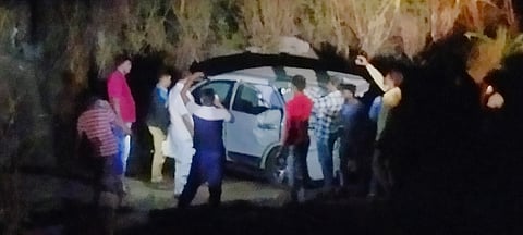 आडवा आला डुकरांचा कळप; विचित्र अपघातात चिमुकल्यासह एक ठार; 10 जखमी