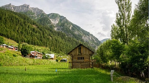 Forget Sonmarg-Gulmarg visit these 5 beautiful places in Kashmir