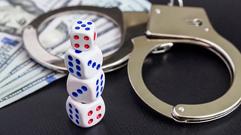 Raid on gambling den latest marathi news