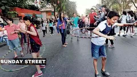 SUNDAY STREET, MUMBAI