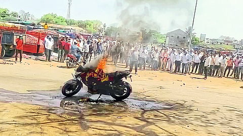 thrill of burning bike in Nandgaon market Yard Nashik News
