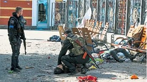 Russian attack Ukrainian railway station