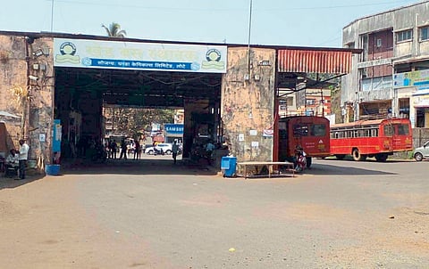 एसटी संपामुळे मालवाहतुकीसाठी अन्य पर्यायांचा अवलंब