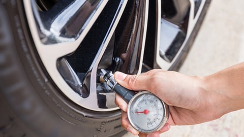 उन्हामुळे फुटूताहेत टायर