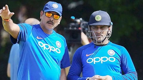 Ravi Shatri Shouted on MS Dhoni during Asia cup final against Pakistan