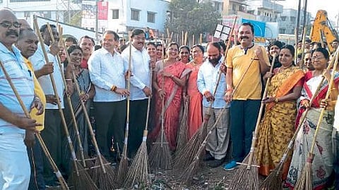 Nashik Shiv Sena Sanitation campaign started cidco