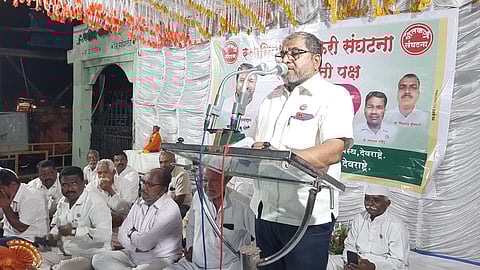 बळीराजा हुंकार यात्रेत बोलताना स्वाभिमानी शेतकरी संघटनेचे अध्यक्ष