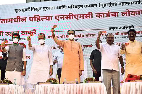 घंटाधारी नव हिंदूंनी आम्हाला हिंदुत्व शिकवू नये , उद्धव ठाकरे