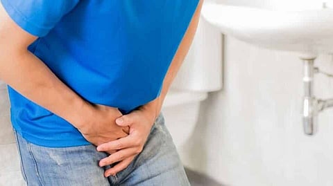 feel burning while passing urine, Health Tips in Marathi