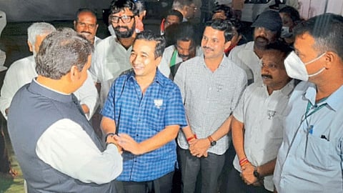 Devendra Fadnavis Meet Nitesh Rane