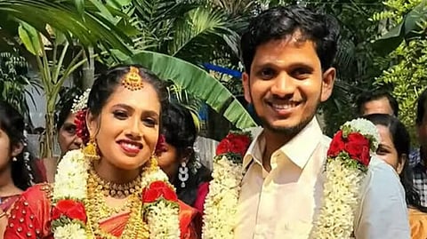 Groom Died During Photoshoot Kerala