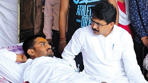 Hardik Patel had also threatened Rajiv Satav to quit congress party Gujarat politics