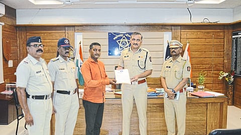 Rickshaw driver was felicitated by police for honesty