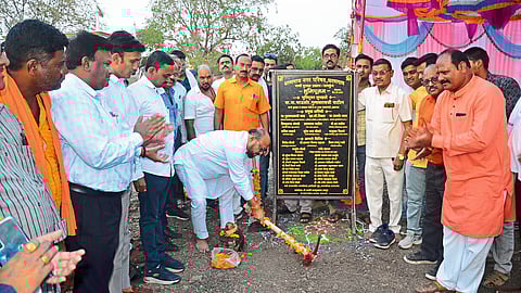 Bhumi Pujan by Minister Gulabrao  Patil