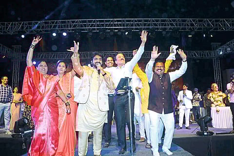 Girish mahajan