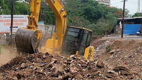 Cleaning of 85 streams in Satara for safety of urban areas

