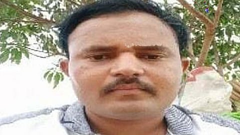 two brother death one commits suicide Bijapur other coming for funeral died in accident