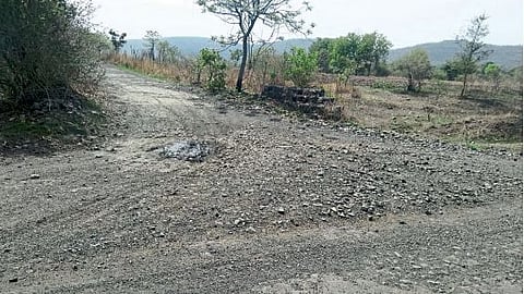Nanded Mandvi bad road construction undevelop tribal areas