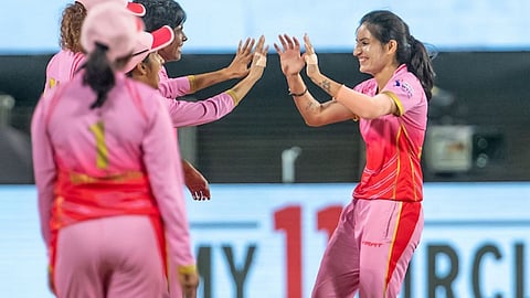 Womens T20 Challenge Smriti Mandhana Trailblazers Defeat Velocity