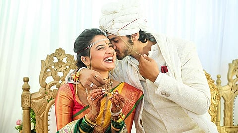 Hruta Durgule Wedding Photo