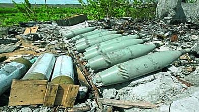 तोफगोळे जप्त करण्यात आले