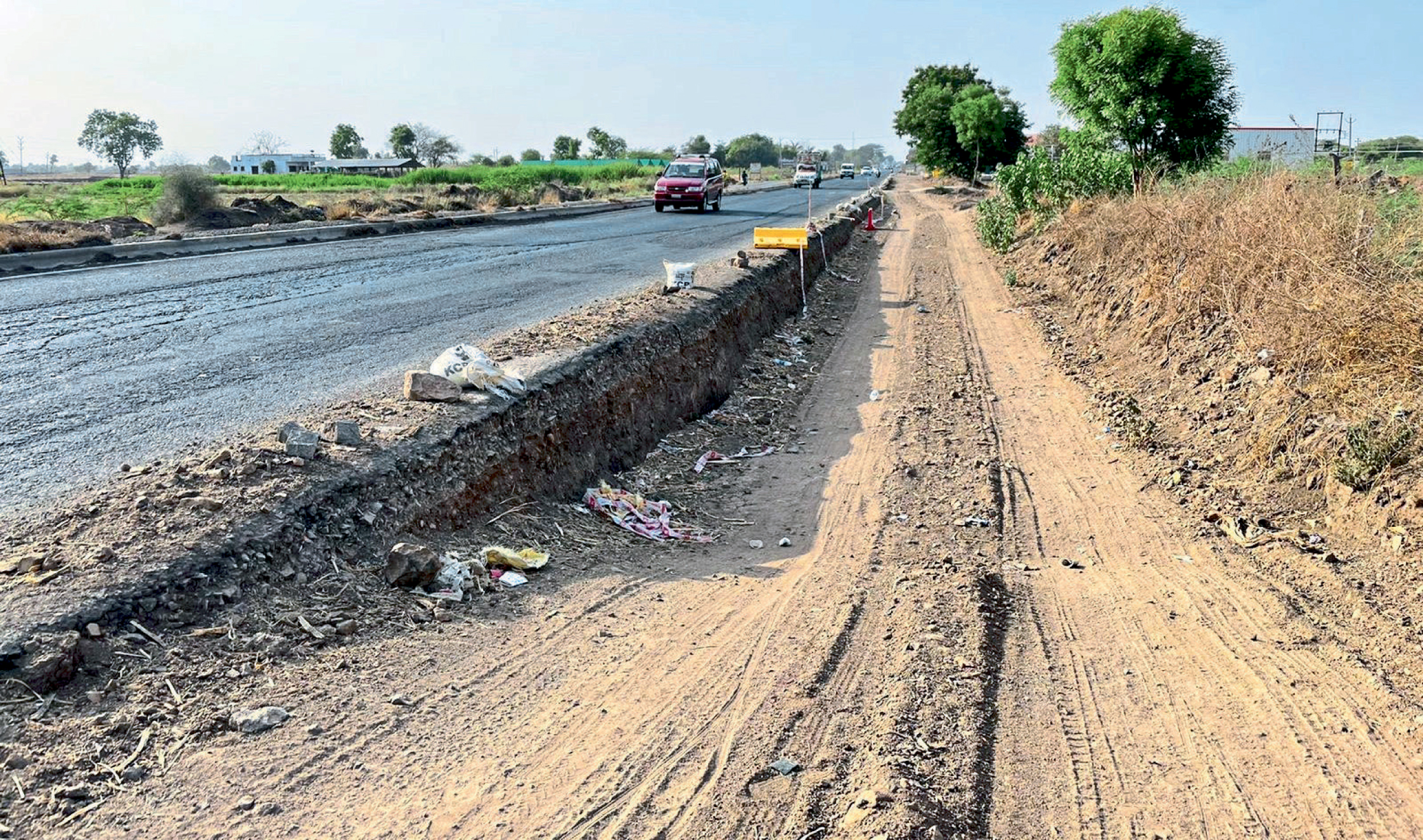 शिर्डी ते अहमदनगर या अंतरातील राष्ट्रीय महामार्गाच्या दुर्दैवाचा फेरा सुरूच आहे.