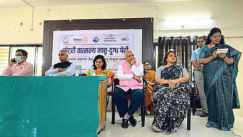 रोटरी मातृ-दुग्ध पेढीचे उद्घाटन