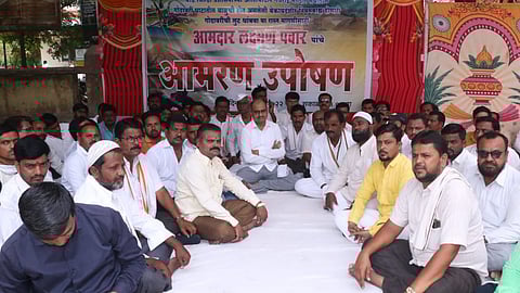 Beed illegal sand transportation against BJP MLA front of District Collector office