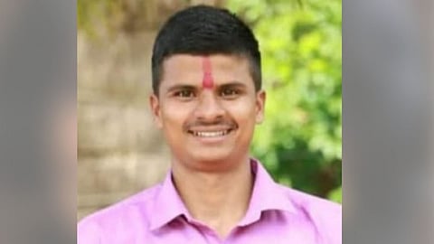 Accident in Ladakh Trooper bus crashes into 50 feet deep river Basarge jawan killed Gadhinglaj