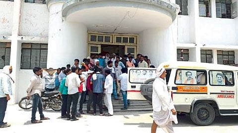 Nanded sand truck accident youth died