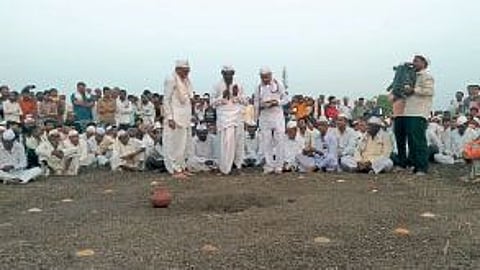 weather update jalgaon rains are normal and disease will less this year