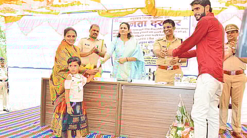 Redressal of 106 grievances in Janata Darbar Nandurbar