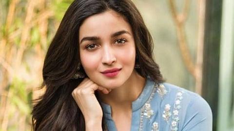 Alia Bhatt slams Publication,post viral