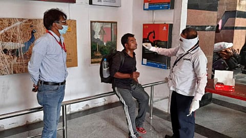 Nagpur Corona test started at railway station