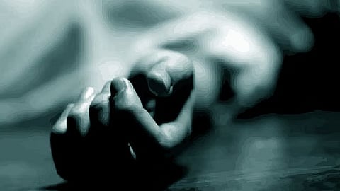 death Girl due to sneak bite