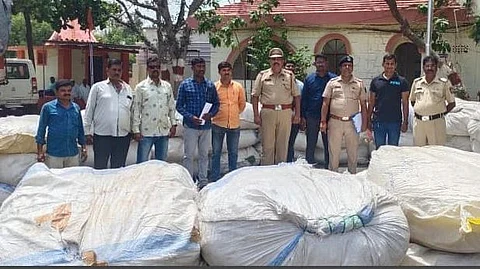 indapur police action on iligel gutka transportation gukta worth 50 lakh Seized