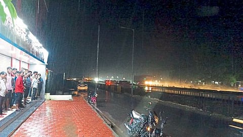 Jalna Shahagad Rainfall with lightning
