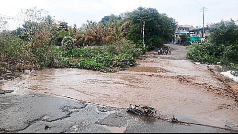 gutters water flowing on road
