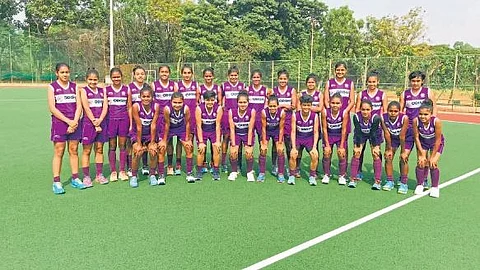 two women hockey player selected for team india kajal aatpadkar and ashwini kolekar satara