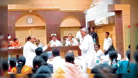 Akola Zilla Parishad shiv sena Speaker account sharing meeting