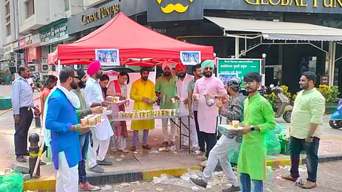 fifth Guru of Sikhs Guru Arjun Devji Martyrdom Distribution of soft drinks and snacks wakad