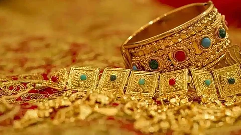 Gold-Silver Price: वीकेंडला सोनं महागलं! जाणून घ्या तुमच्या शहरातील दर