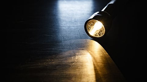 Power cut During Women family plan operation