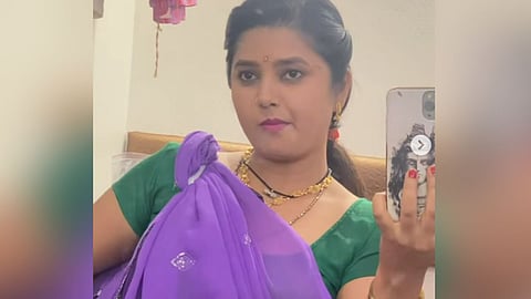 actress prajakta mali practice to eat gutkha for ranbazar web series