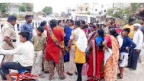 crime news molestation She asked for water Deulgaon Raja akola