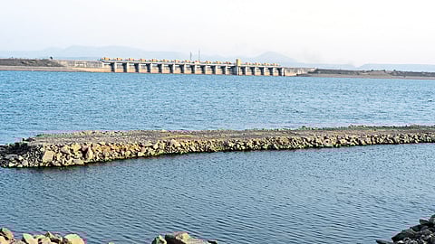 Akkalpada dam
