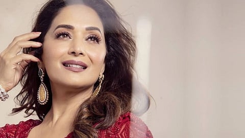 Madhuri Earned A Whopping Amount For ‘Hum Aapke Hai Koun’, Probably More Than Salman's