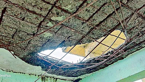 Nanded Zilla Parishad buildings roof Leakage