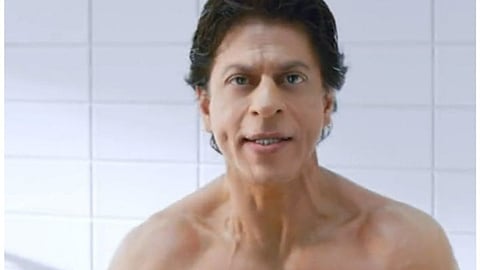 Watch :Shah Rukh Khan is shirtless in latest ad, fans call it 'so cute'.