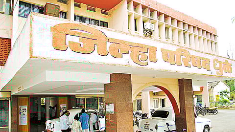 ZP Dhule latest marathi news